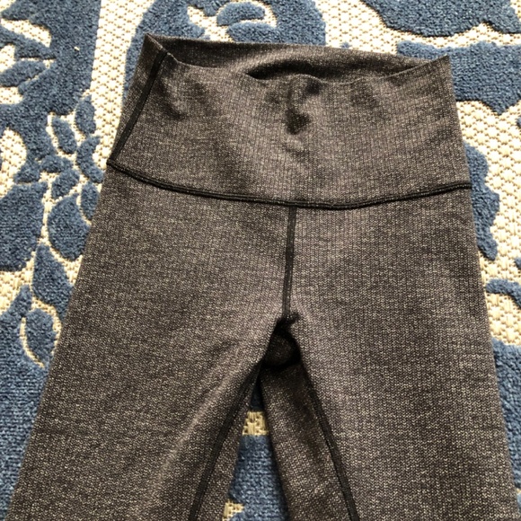 Lululemon Athletica Charcoal Leggings - Picture 3 of 5